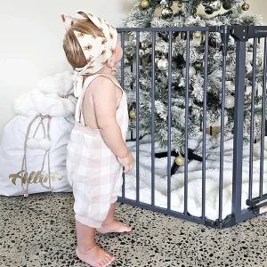 Royale 3-in-1 Converta ® Play-Yard, Wide Adjusta-Gate ® And Fireplace Barrier Charcoal