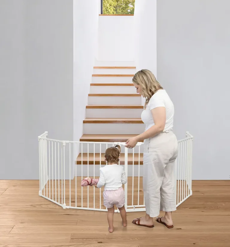 Discovery 6 Converta Play Yard Gate White